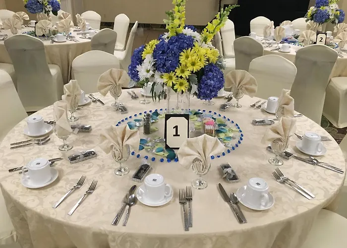 Holiday Inn Westbury-Long Island By Ihg